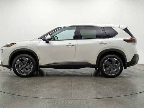 Used 2025 Nissan Rogue SV AWD/4WD image 5