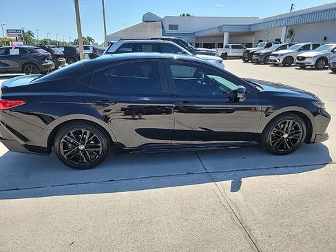 Used 2025 Toyota Camry SE w/ Multimedia Upgrade Package image 6