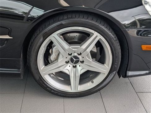 Used 2011 Mercedes-Benz SL 550 image 14