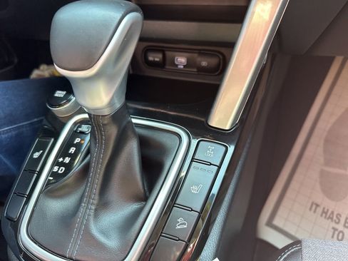 Used 2023 Kia Seltos S w/ Navigation Package image 28