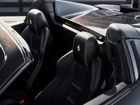 Used 2015 Ferrari 458 Spider RWD image 15