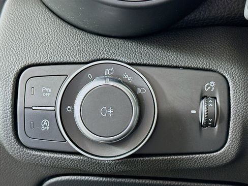 Used 2022 Alfa Romeo Giulia Ti image 17