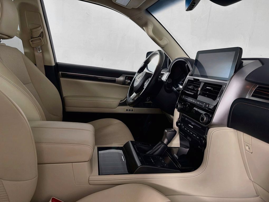 Used 2023 Lexus GX 460 Premium AWD/4WD image 35