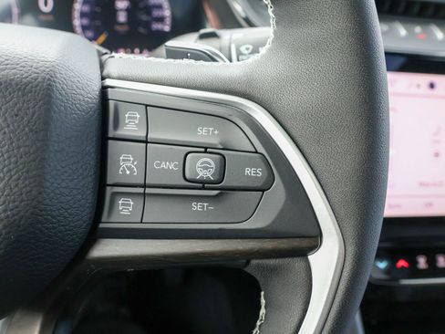 New 2026 Jeep Grand Cherokee Altitude image 33