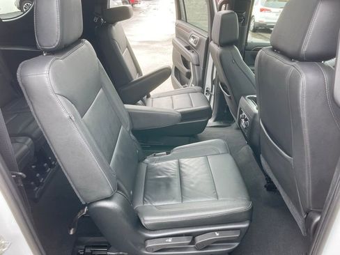 Used 2021 Chevrolet Suburban Z71 AWD/4WD image 24