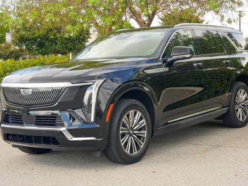 New 2026 Cadillac Escalade IQL Luxury image 3