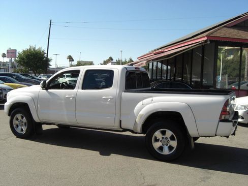 Used 2012 Toyota Tacoma PreRunner w/ TRD Sport Pkg RWD image 11