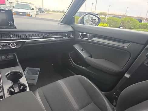 Used 2023 Honda Civic Sport image 20