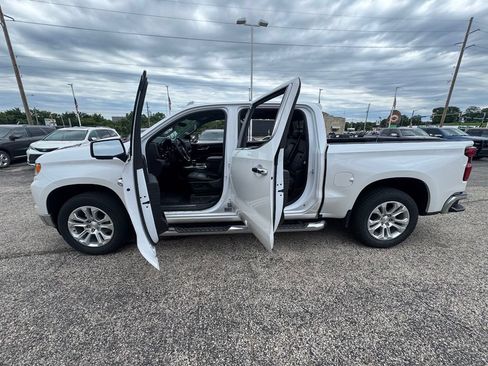 Used 2023 Chevrolet Silverado 1500 LTZ w/ Technology Package AWD/4WD image 4