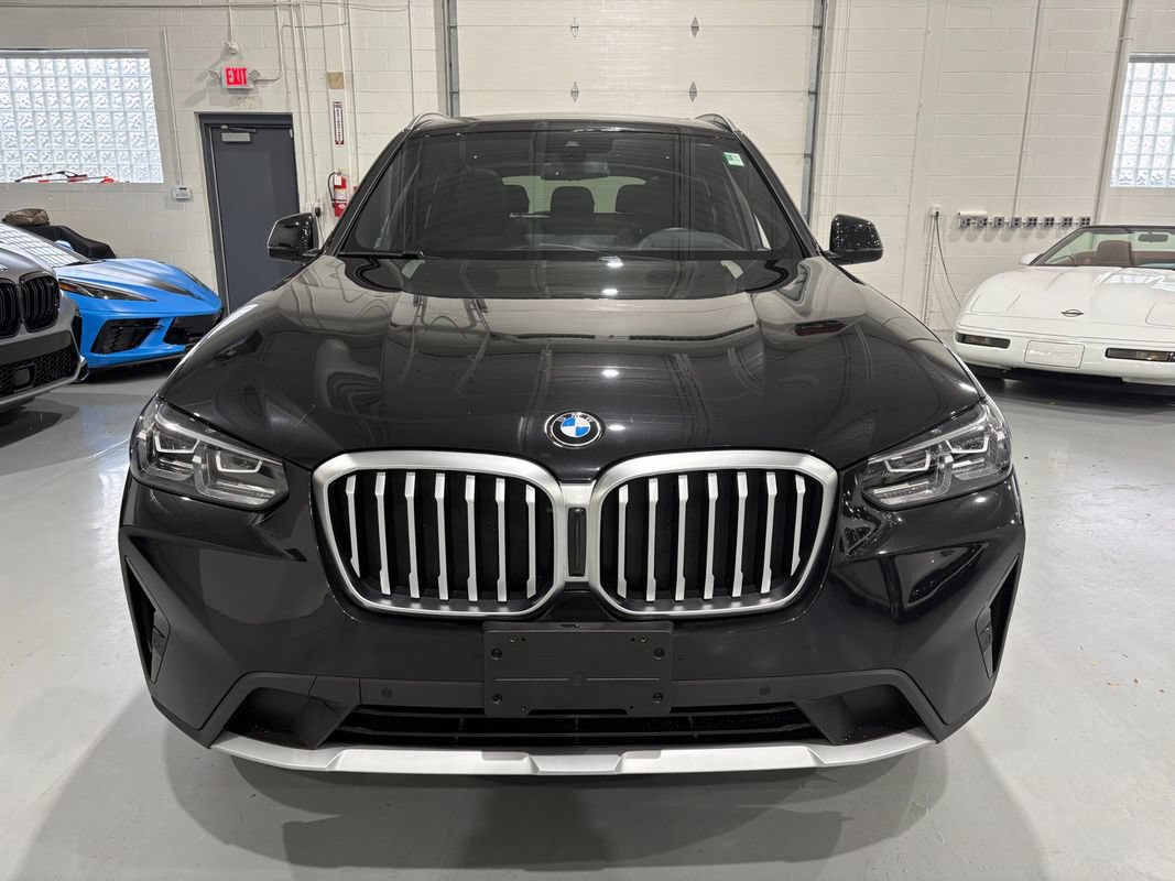 Used 2024 BMW X3 xDrive30i w/ Premium Package w/ZPA AWD/4WD image 2