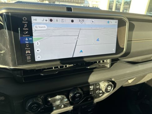 Used 2024 Jeep Wrangler Sahara w/ Technology Group image 17