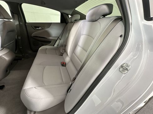 Used 2021 Chevrolet Malibu LS image 23