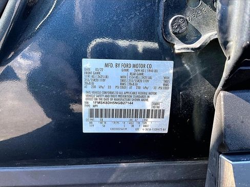 Used 2022 Ford Explorer XLT w/ Equipment Group 202A image 18