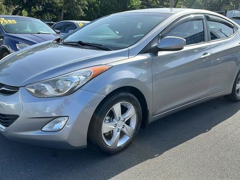 Used 2013 Hyundai Elantra GLS w/ Preferred Pkg FWD image 13