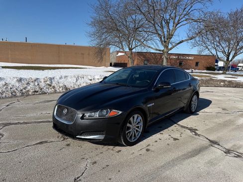 Used 2013 Jaguar XF image 1