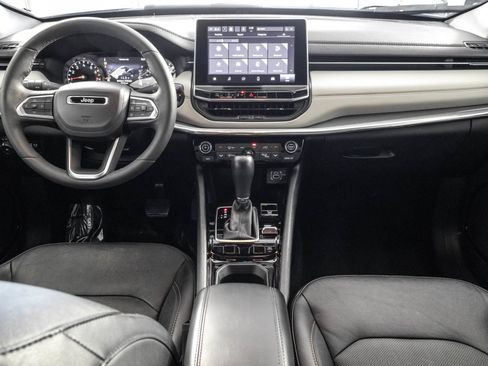 Used 2023 Jeep Compass Limited AWD/4WD image 23