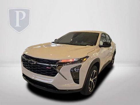 New 2026 Chevrolet Trax RS w/ Driver Confidence Package FWD image 11