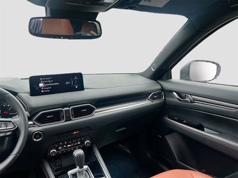 Used 2025 MAZDA CX-5 Carbon Edition image 27