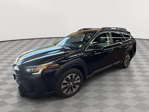 Used 2023 Subaru Outback Limited AWD/4WD image 8