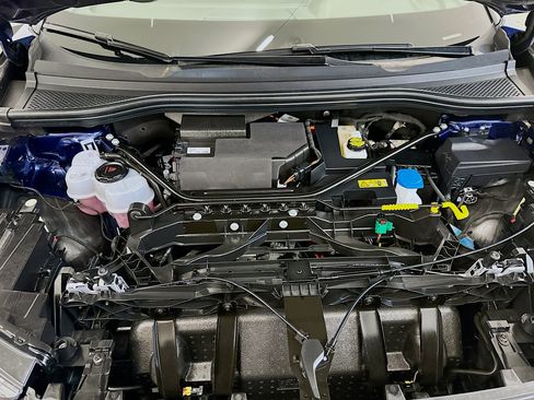 Used 2024 Audi Q4 e-tron Premium image 35