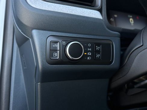 New 2025 Ford Maverick XLT image 45