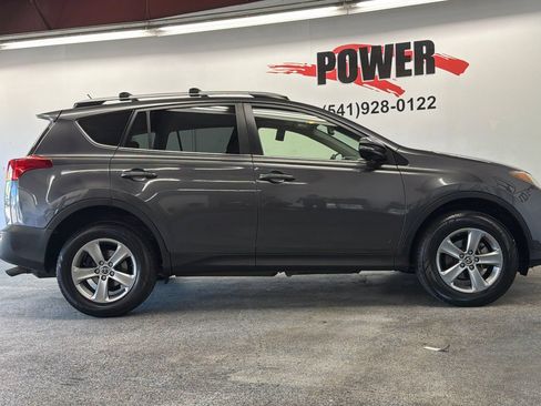 Used 2015 Toyota RAV4 XLE AWD/4WD image 2