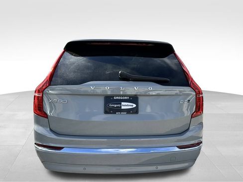 Used 2024 Volvo XC90 B5 Core image 8