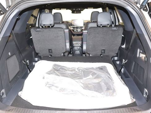 New 2026 Ford Explorer ST-Line AWD/4WD image 34