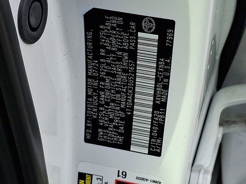 Used 2025 Toyota Camry LE image 31