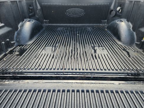 Used 2015 Ford F150 Lariat w/ Equipment Group 501A Mid RWD image 31