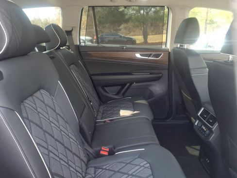 New 2026 Volkswagen Atlas SEL Premium R-Line AWD/4WD image 7
