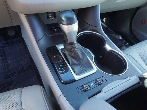 Used 2019 Toyota Highlander Limited Platinum image 20