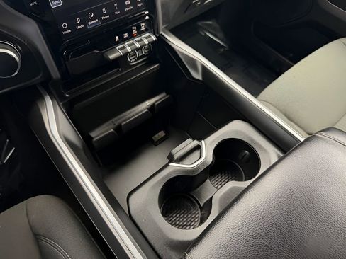 Used 2023 RAM 1500 Big Horn AWD/4WD image 24