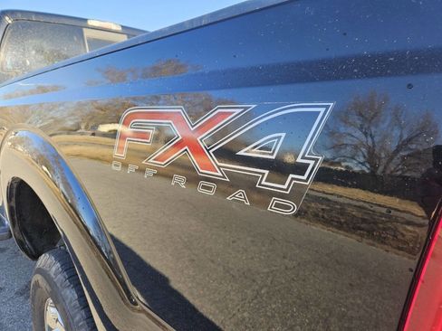 Used 2016 Ford F350 XLT w/ XLT Premium Package image 11