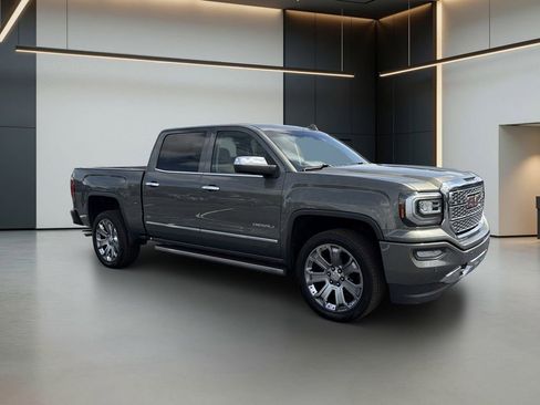 Used 2017 GMC Sierra 1500 Denali w/ Denali Ultimate Package AWD/4WD image 7