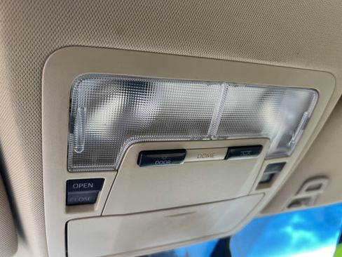 Used 2014 Toyota Avalon XLE Touring image 6