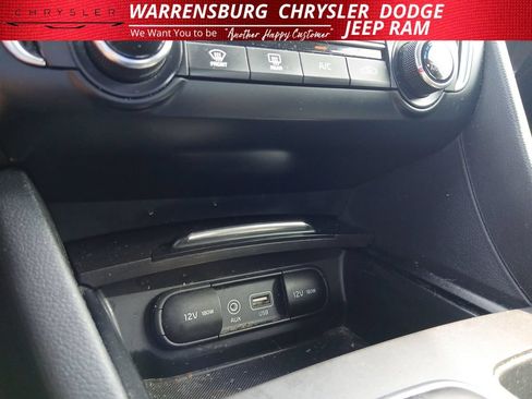 Used 2018 Kia Optima LX w/ 17" Alloy Wheels Package FWD image 25