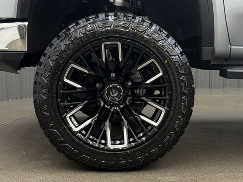 Used 2026 GMC Sierra 1500 SLT AWD/4WD image 10