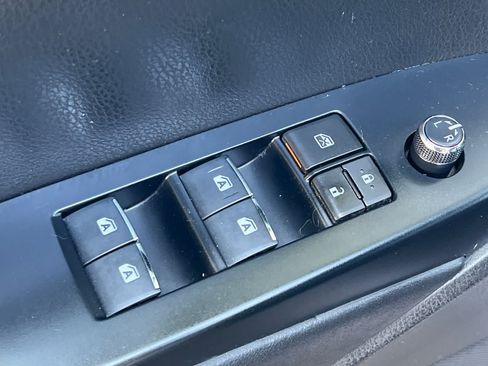 Used 2017 Toyota Highlander Limited w/ Carpet Mat Package AWD/4WD image 14