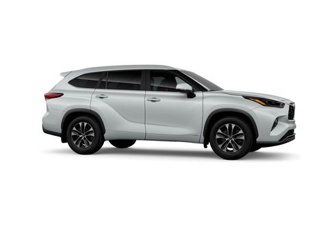 New 2026 Toyota Highlander XLE image 13