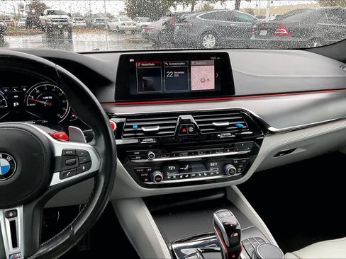 Used 2019 BMW M5 w/ Executive Package image 9