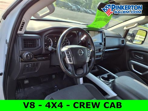 Used 2022 Nissan Titan SV w/ SV Convenience Package image 14