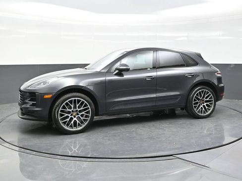 Used 2020 Porsche Macan AWD/4WD image 3