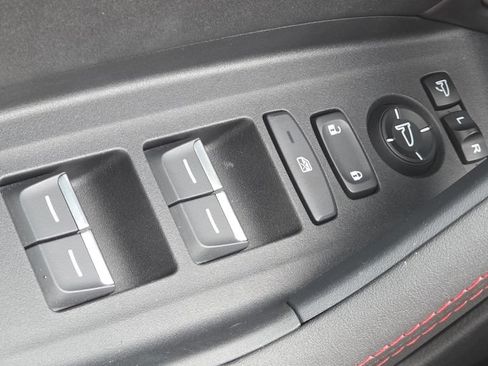 Used 2025 Acura TLX Type S AWD/4WD image 29