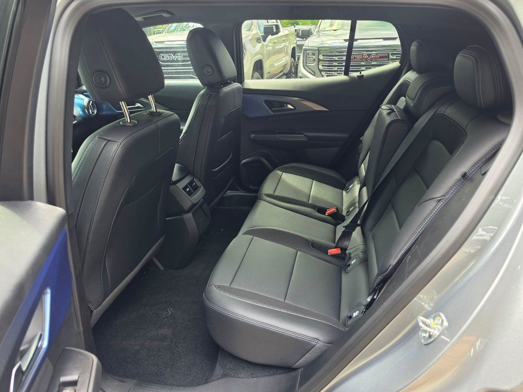New 2026 Chevrolet Equinox EV LT AWD/4WD image 16
