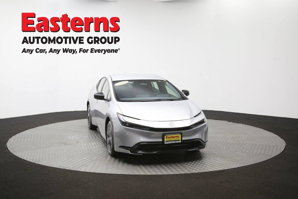 Used 2025 Toyota Prius LE FWD image 51