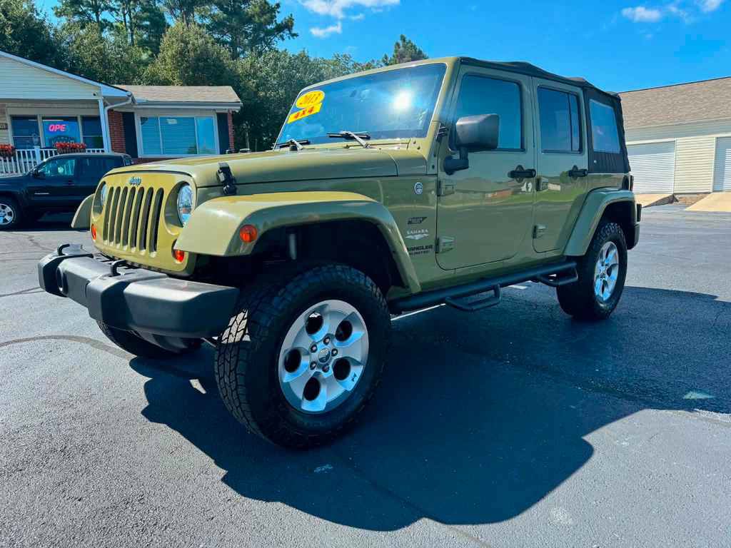 Used 2013 Jeep Wrangler Unlimited Sahara w/ Connectivity Group AWD/4WD image 1