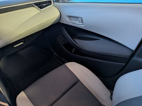 Used 2023 Toyota Corolla LE FWD image 16