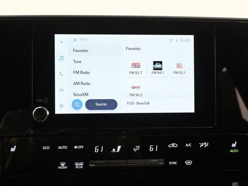 Used 2023 Subaru Solterra AWD image 28
