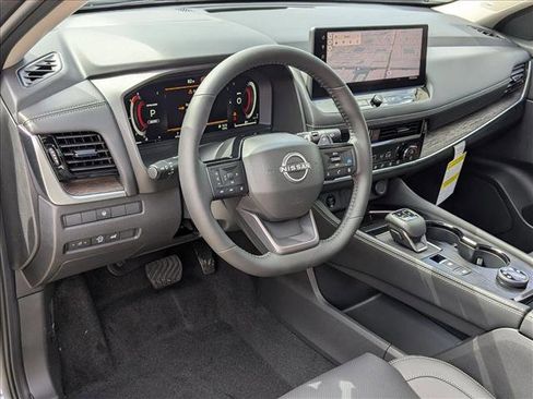 New 2026 Nissan Rogue Platinum AWD/4WD image 3